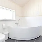 Nordic-style Sanctuary With Sauna *