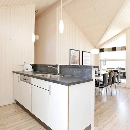 Nordic-style Sanctuary With Sauna *