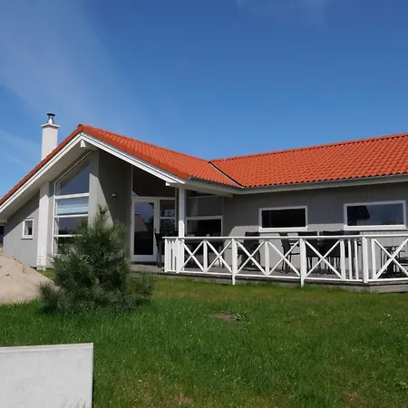 Nordic-style Sanctuary With Sauna Großenbrode