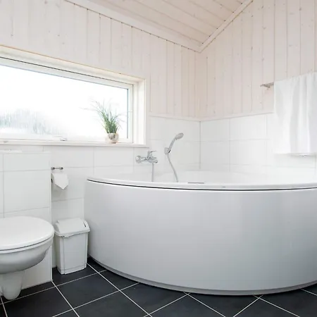 بيت للعطل Nordic-style Sanctuary With Sauna *